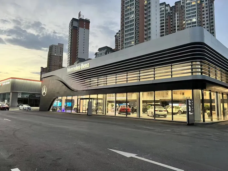 Автосалон Benz