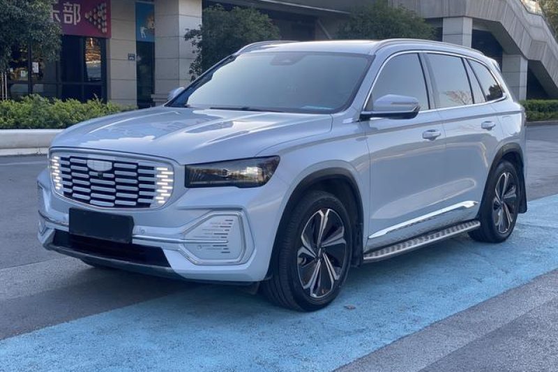 2022 Xingyue L Extended-Range Electric Edition: просторный пятиместный внедорожник с увеличенным запасом хода, который понимает потребности семьи. Тройной дисплей + увеличенный запас хода обеспечивают максимальную технологическую привлекательность. Выдающаяся топливная экономичность и электрическая производительность — мощный выбор для большого внедорожника. Горячие продажи на рынке подержанных автомобилей Ближнего Востока.