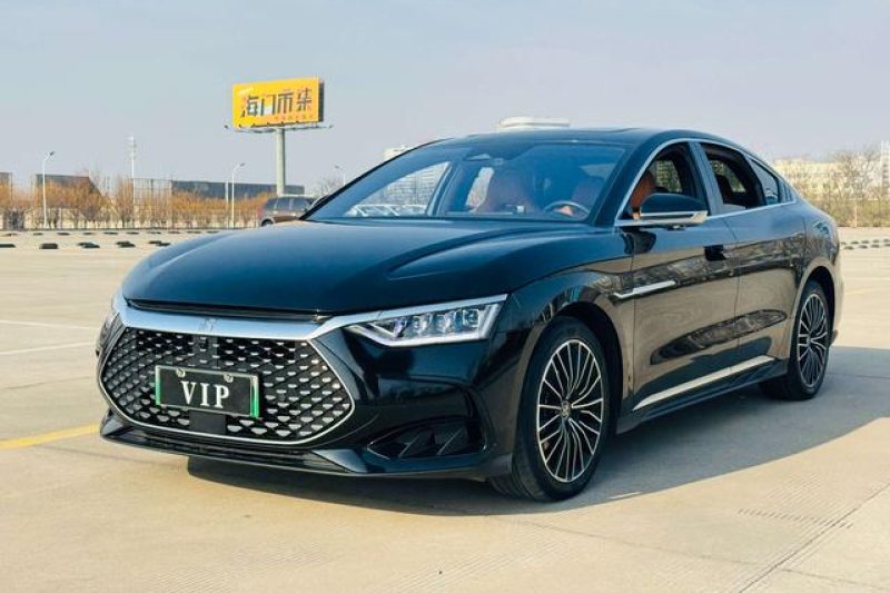 2022 BYD Han Plug-in Hybrid 1.5T 139 л.с. L4 Просторный, комфортабельный роскошный салон Кожаные сиденья с вентиляцией и подогревом Камера кругового обзора Среднеразмерный седан Леворульный Длинный пробег и низкий расход топлива Горячая распродажа по самой низкой цене на подержанные автомобили