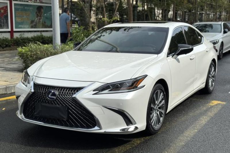 2020 Lexus ES 300 High-Spec Sedan Left-Hand Drive 2.5L Hybrid Powertrain Luxury Classic Model Ideal for Urban Use High Resale Value Top Choice in Middle East Market