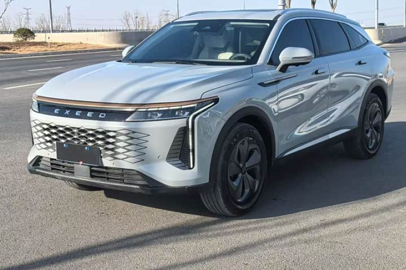 2023 Exeed Yao Guang 400T с двухколесным приводом, премиум-версия, 2,0-литровый бензиновый двигатель, среднеразмерный внедорожник, высокая мощность, низкий расход топлива, низкий пробег, экспорт подержанных автомобилей в отличном состоянии.