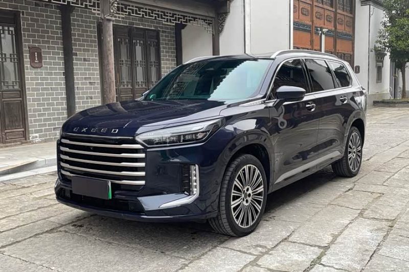 2025 EXEED LYCHEE C-DM Ultra 4WD 7-местный автомобиль с низким расходом топлива, ультра-дальним запасом хода, подключаемым гибридным двигателем, средне-крупный семейный и коммерческий SUV