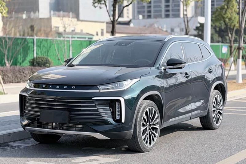 2023 Exeed Lingyun 261 лошадиная сила Уровень 2 помощи водителю Высокое соотношение цены и качества Прочный и долговечный Подержанный автомобиль премиум-класса, предназначенный для экспорта Леворульный внедорожник
