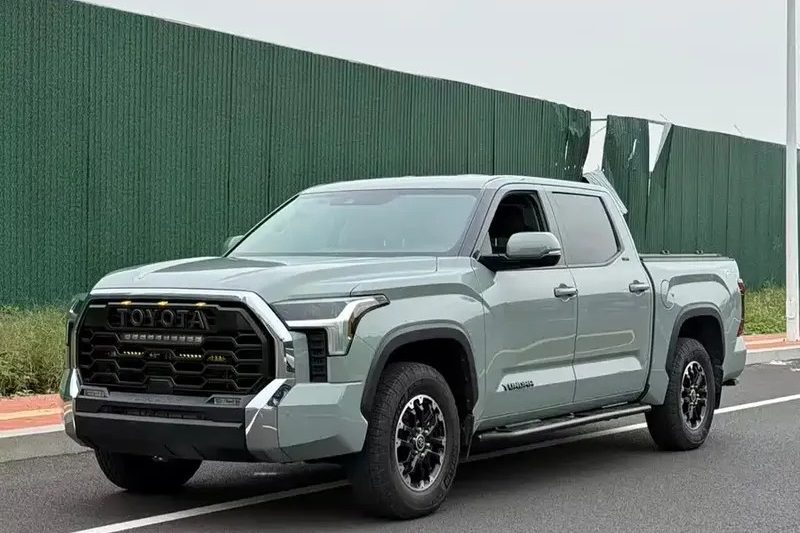 2021 Toyota Tundra 3.5L SR5 TRD Double Cab Pickup 4WD Used Cars Left Steering Leather Seats Rear Camera Available for Sale