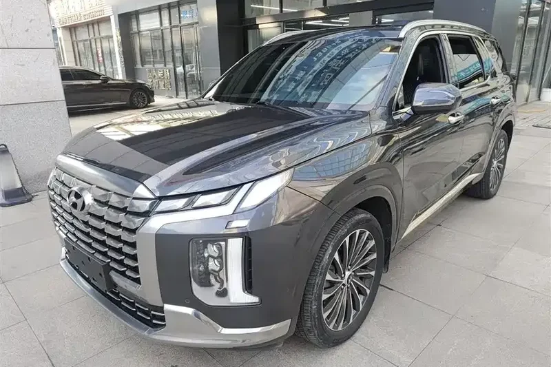 Hyundai Palisade 2023 года, 3.5L 8AT, акустическое стекло Calligraphy, тихий салон, высококачественные материалы, комфортная езда для семейного использования высокого класса.
