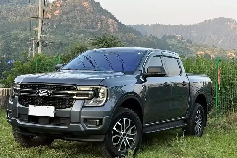 8000km Used 2023 Ford Ranger Trailblazer 4WD Automatic Gasoline Left Steering Pickup Low Price China Used Car Used Car Sales