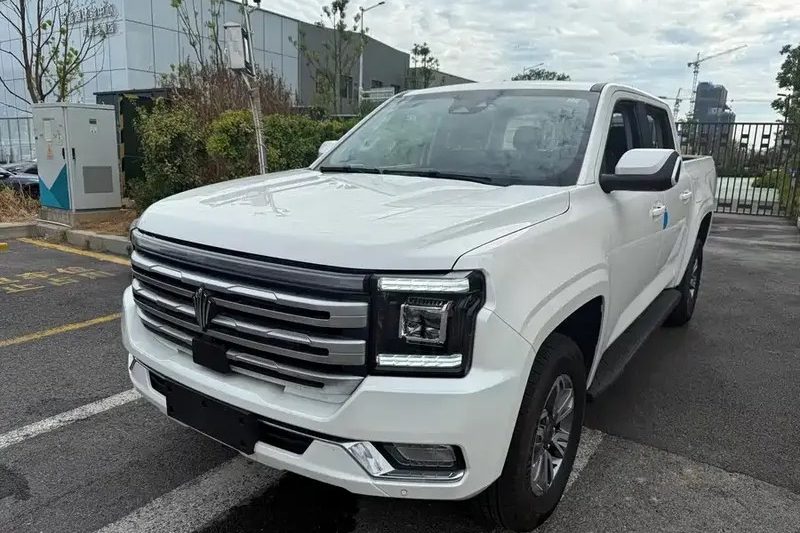 2023 Jianglin Dadao Diesel Pickup Used 2.3T Gasoline Automatic 2WD Standard with R17 Tires Leather Seats Made in China Used Car