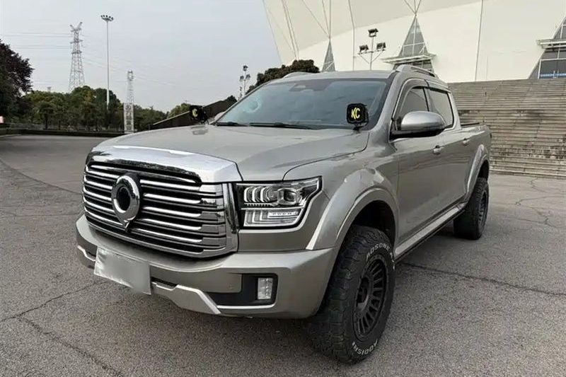 900x675_0_q87_c42_autohomecar__ChxpVWj7PR6AQam2AAJGPfHyH0k240.jpg_结果-1766133226