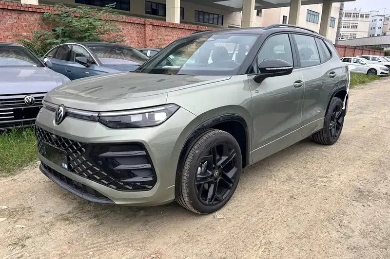 Супер цена Б/у 2025 для Volkswagen Tayron 380TSI 4WD Luxury Easy Package Бензин Газовый SUV Китайский б/у автомобиль для оптовой продажи