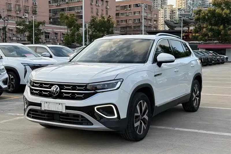 VW Volkswagen Tayron 2023 300TSI Передний привод Luxury Plus Advanced Edition Дешевый подержанный автомобиль Кожаные сиденья FWD Подержанный автомобиль