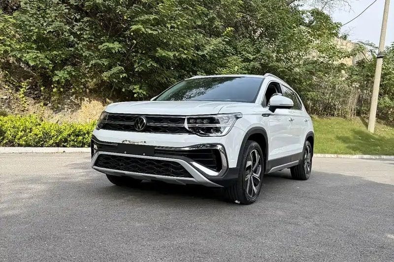 Used 2023 VW Tharu 300TSI FWD Full Moon Edition Euro VI Compact SUV 1.5T 160HP Low Mileage LHD Export Ready Excellent Condition