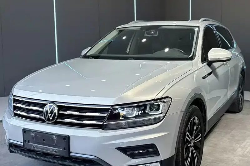 2021 Горячая распродажа VW Tiguan L 330TSI Auto FWD Smart Enjoy Edition Среднеразмерный внедорожник с низким расходом топлива Подержанные автомобили из Китая Подержанные автомобили