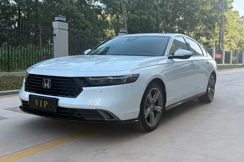 Подержанный 2023 Accord 260TURBO Honda Excellence Edition Sedan Маневренность Высококлассные удобства Сбалансированная производительность