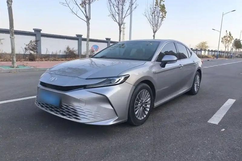 2018 Camry 2.0G Luxury Edition, low fuel consumption, gasoline, left-hand drive, low price, suitable for African road conditions, preferred choice for compliant used car export
