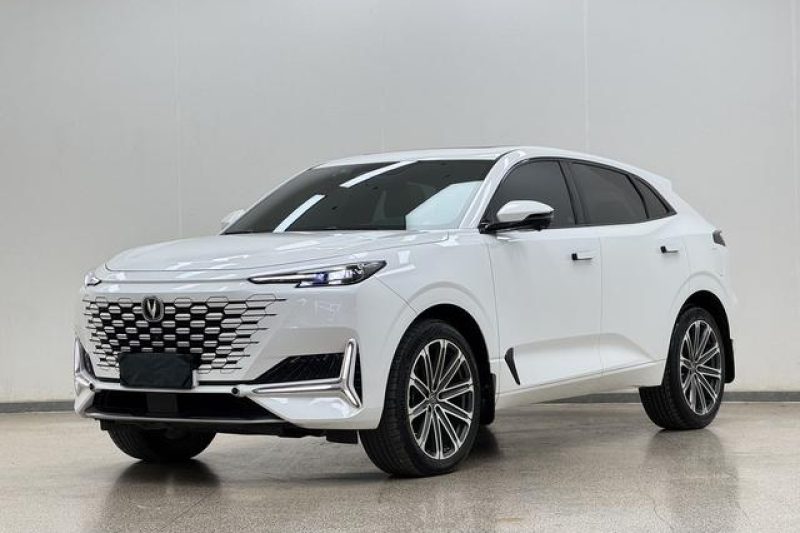 2021 Changan UNI-K 2.0T Пятиместный внедорожник Высокое соотношение цены и качества Просторный салон Мощные характеристики Интеллектуальные функции Отличное состояние Полный комплект документов Премиум-состояние Горячий экспорт Продавец