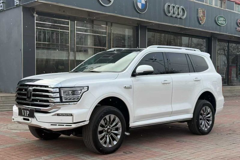 Tank 500 New Energy 2026 модель Hi4-T, полный привод, высокая мощность, низкий пробег, сертифицированный для экспорта в Россию, популярный качественный подержанный автомобиль